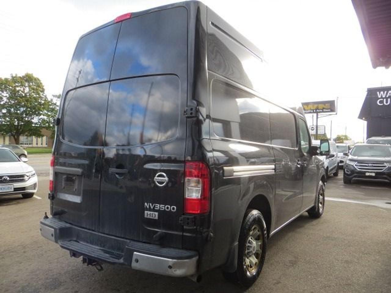 2015 Nissan NV 3500 CERTIFIED, HIGH ROOF, REAR CAMERA, NAVIGATION - Photo #6
