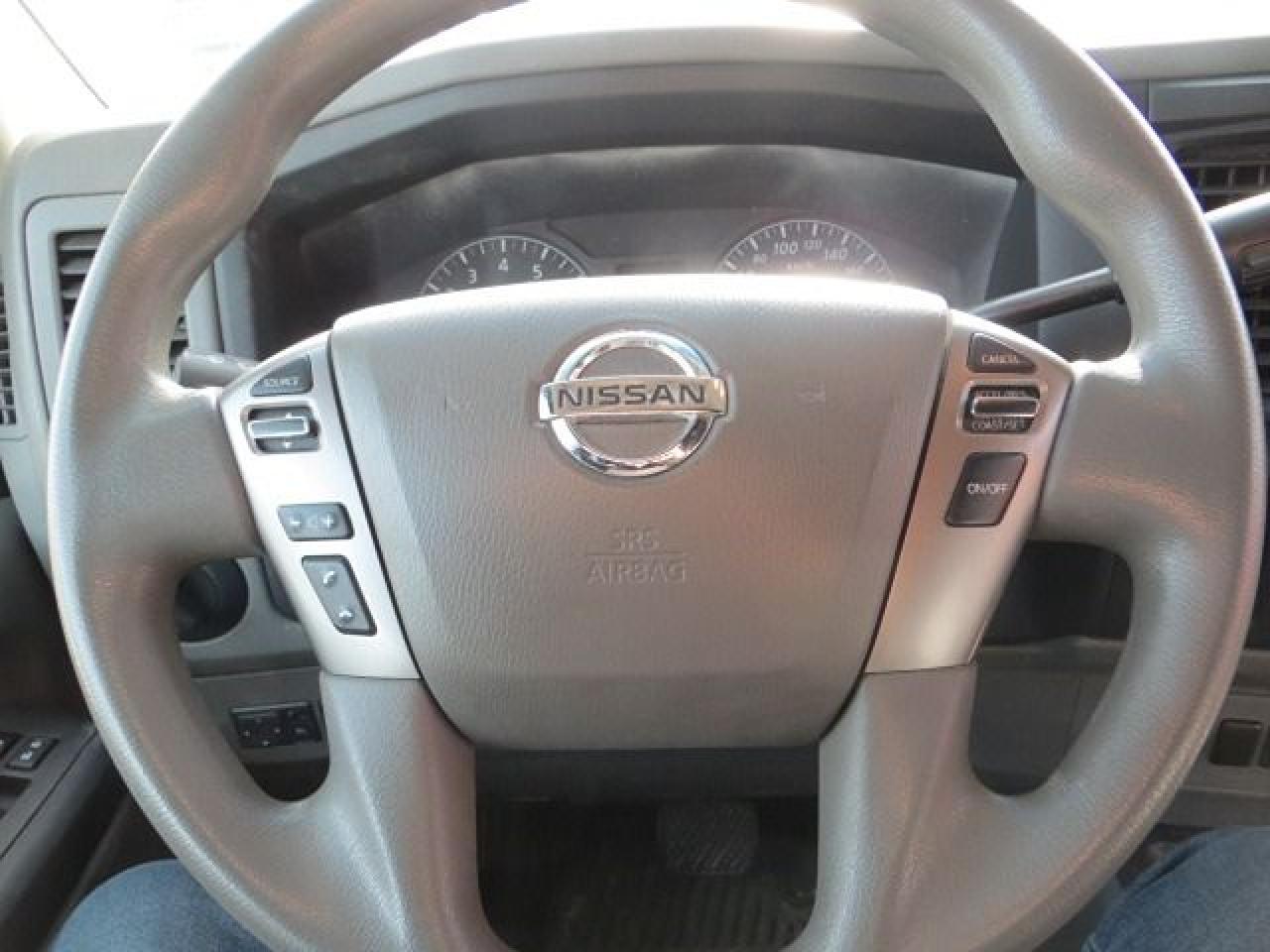 2015 Nissan NV 3500 CERTIFIED, HIGH ROOF, REAR CAMERA, NAVIGATION - Photo #14