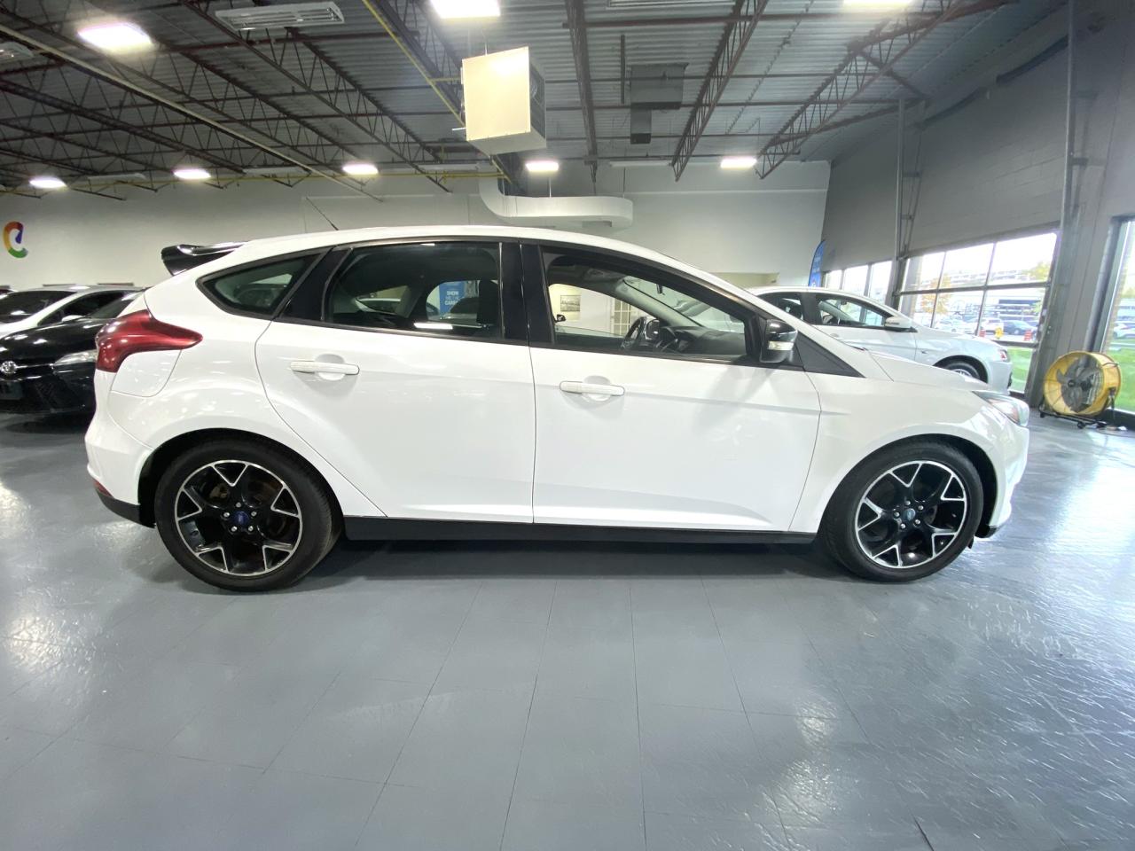 2017 Ford Focus SEL - Photo #6