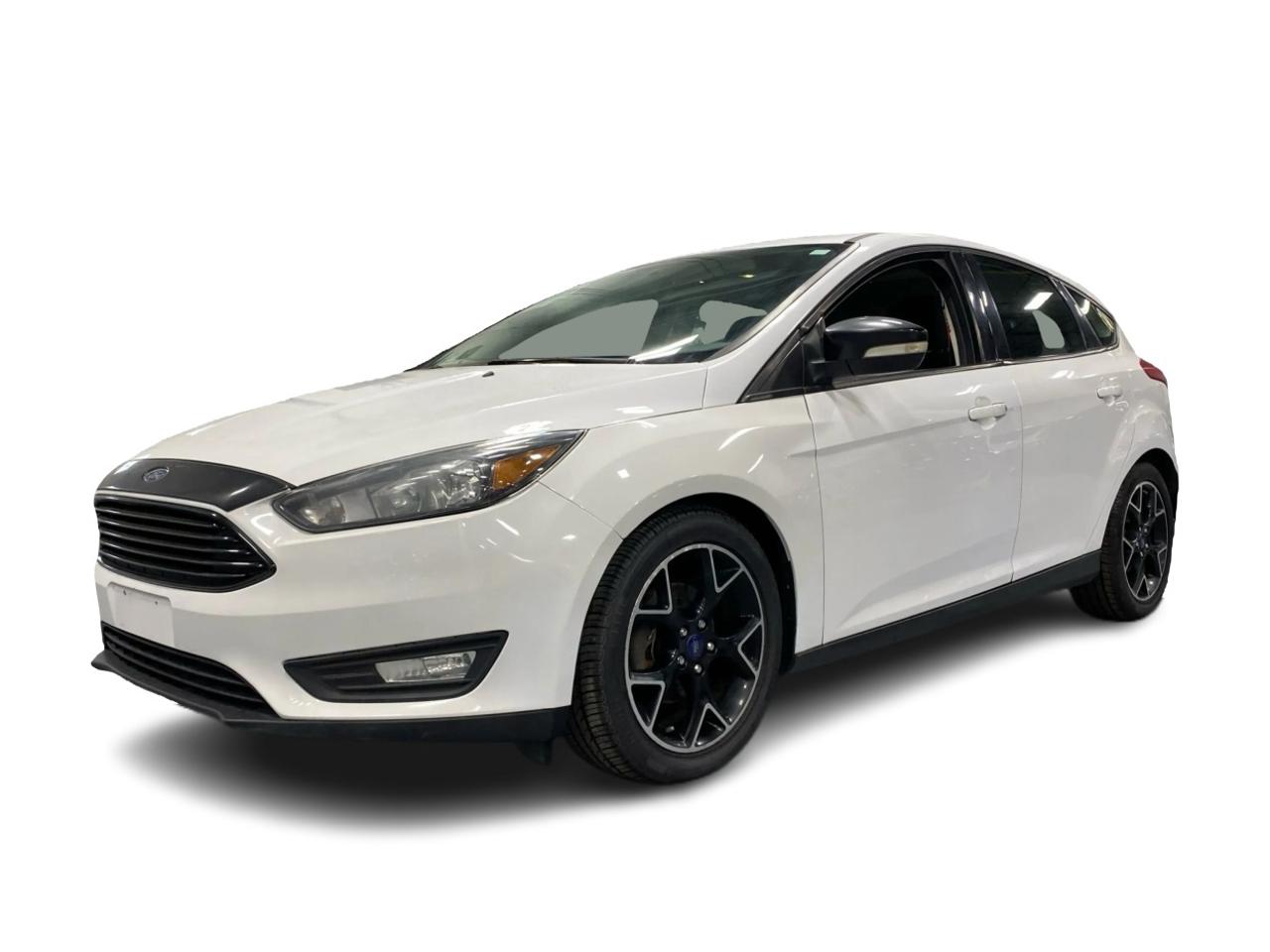 2017 Ford Focus SEL Photo0