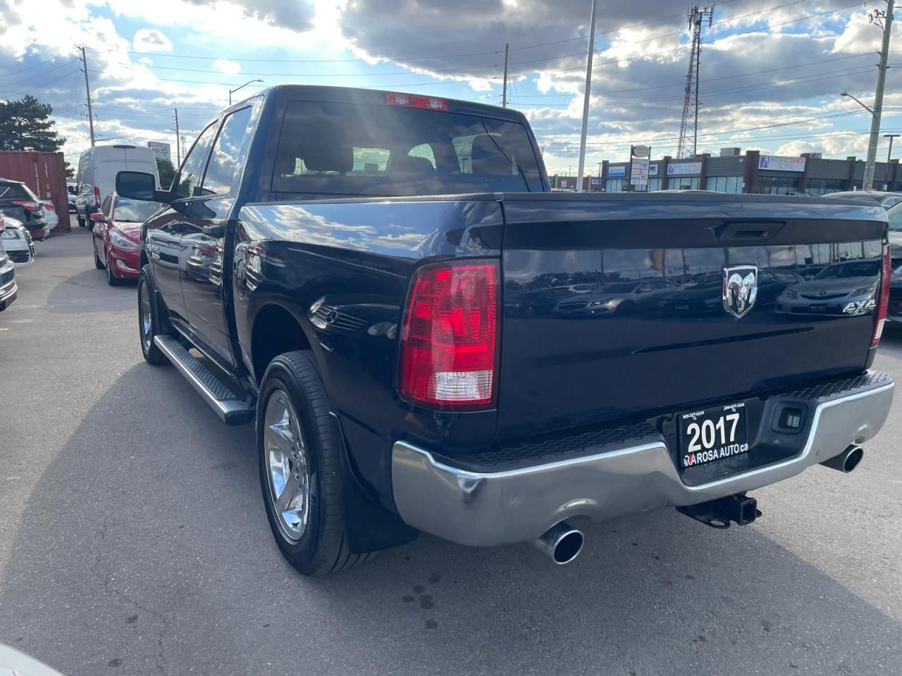 2017 RAM 1500 4WD Crew Cab 140.5" Express *Ltd Avail* Photo4