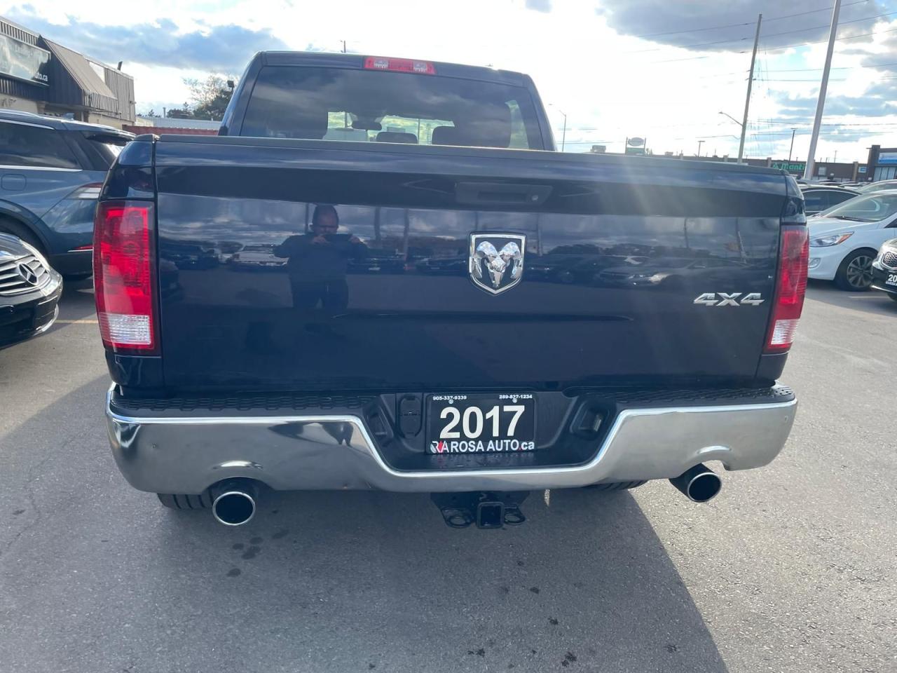 2017 RAM 1500 4WD Crew Cab 140.5" Express *Ltd Avail* - Photo #6