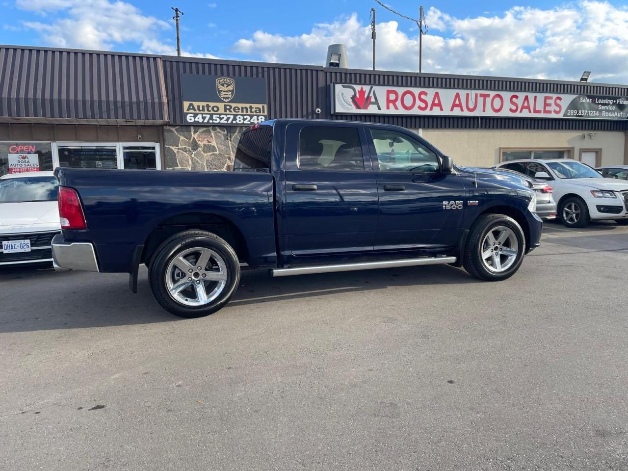 2017 RAM 1500 4WD Crew Cab 140.5" Express *Ltd Avail* - Photo #8