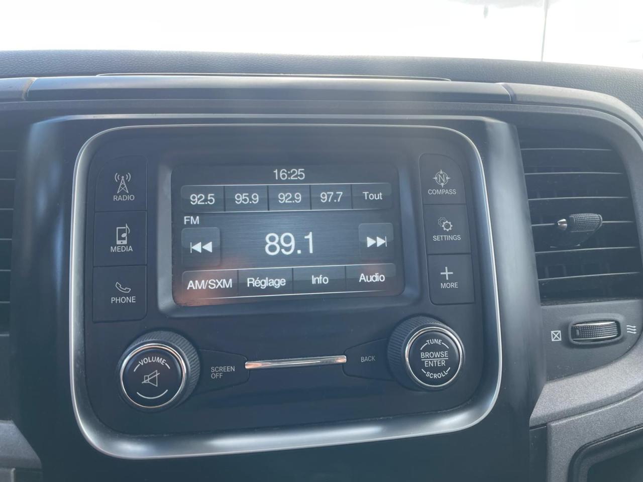 2017 RAM 1500 4WD Crew Cab 140.5" Express *Ltd Avail* - Photo #19