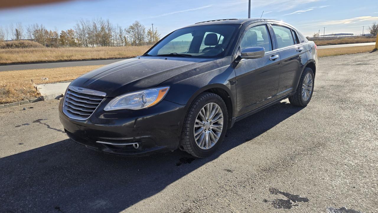 Used 2011 Chrysler 200 Limited for sale in Calgary, AB