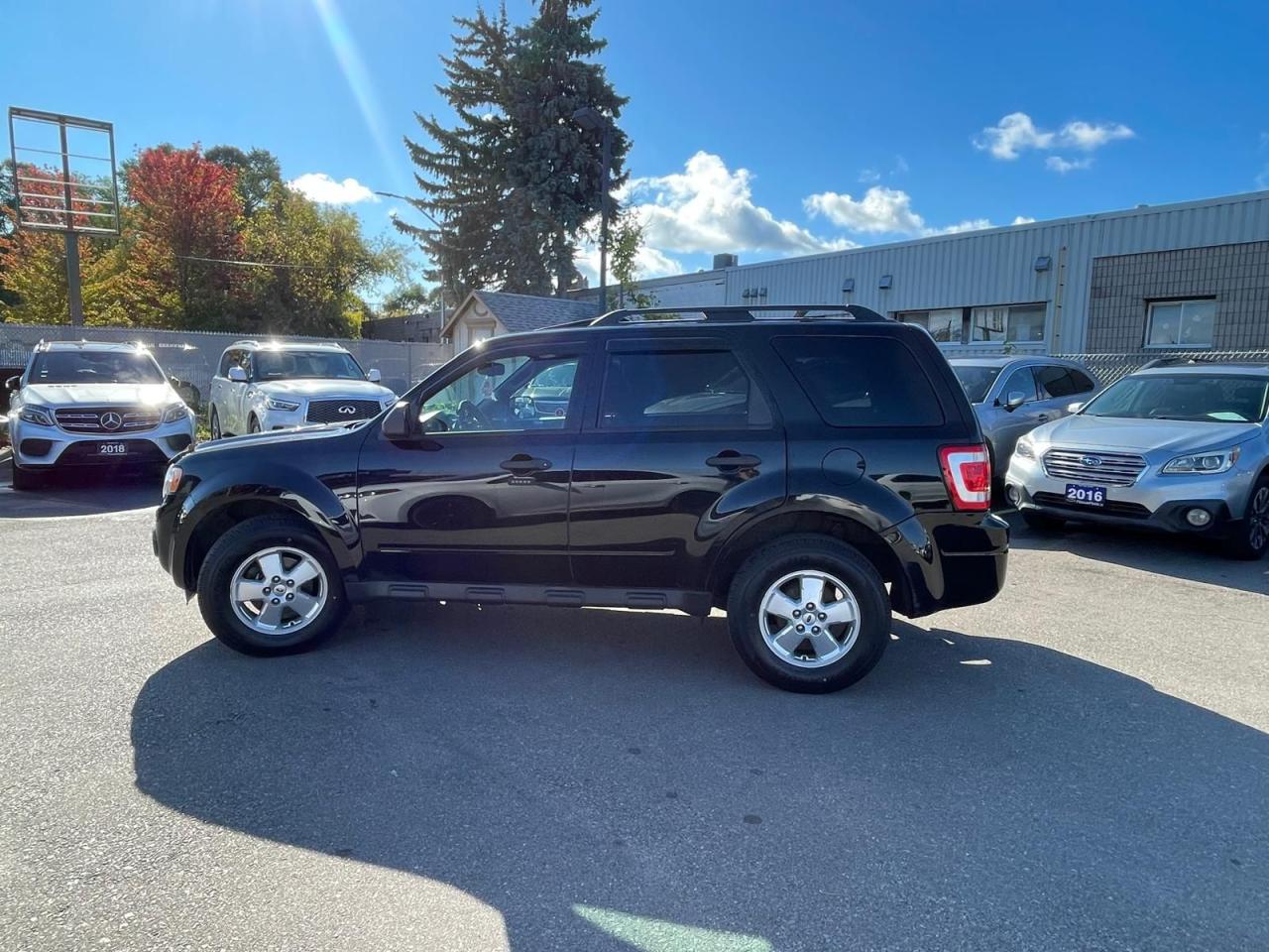 2012 Ford Escape 4WD SUNROOF LEATHER SAFETY CERTIFED NO ACCIDENT Photo4