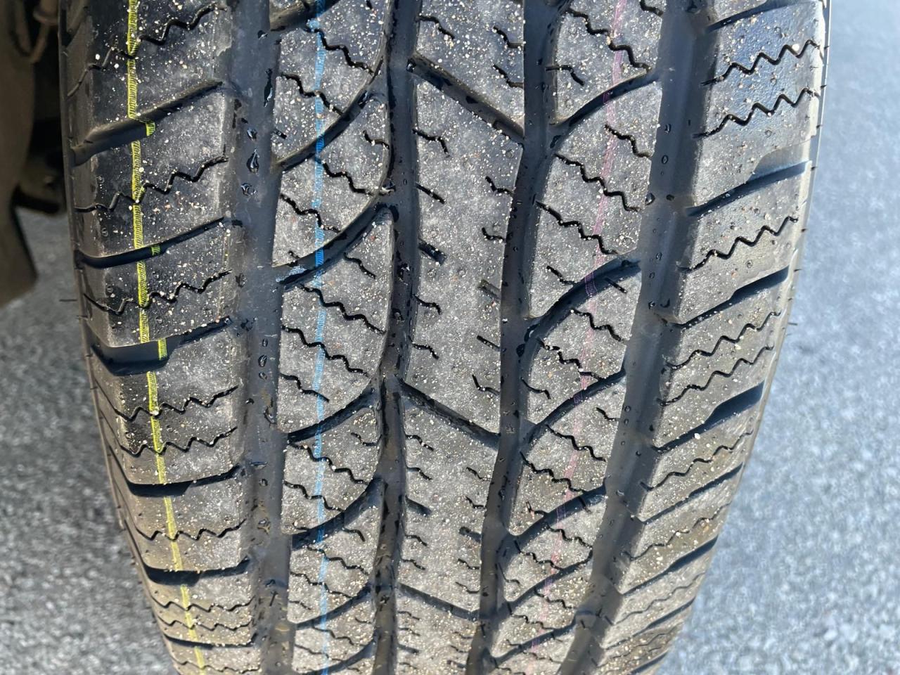 2012 Ford Escape 4WD SUNROOF LEATHER SAFETY CERTIFED NO ACCIDENT - Photo #12