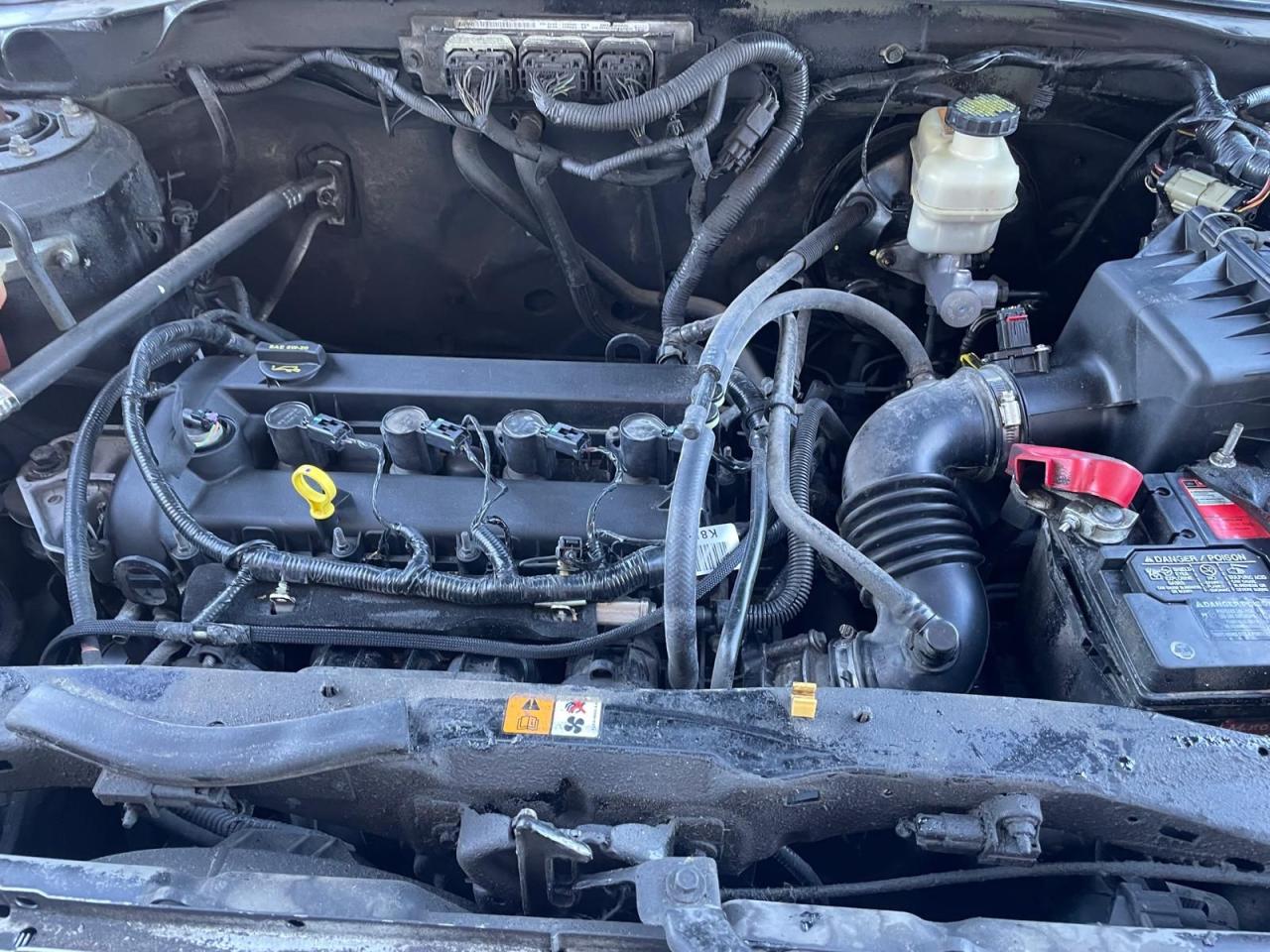 2012 Ford Escape 4WD SUNROOF LEATHER SAFETY CERTIFED NO ACCIDENT - Photo #13