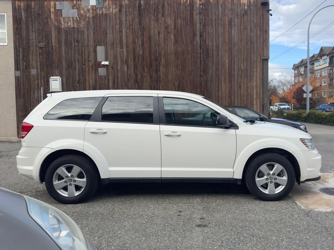 2015 Dodge Journey Canada Value Pkg FINANCING AVAILABLE Photo4