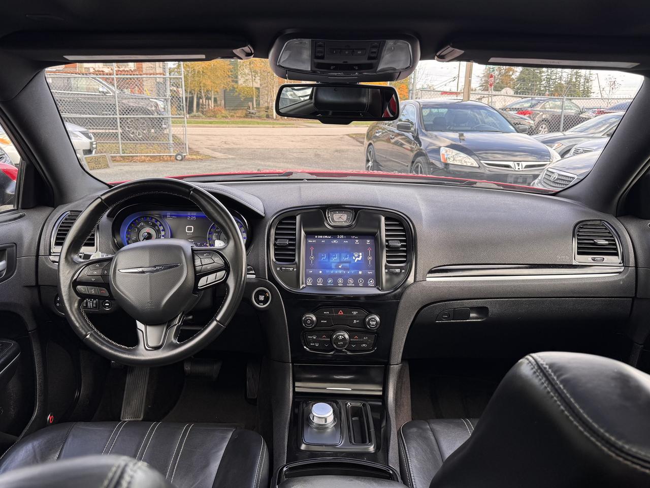 2017 Chrysler 300 300S FINANCING AVAILABLE Photo10