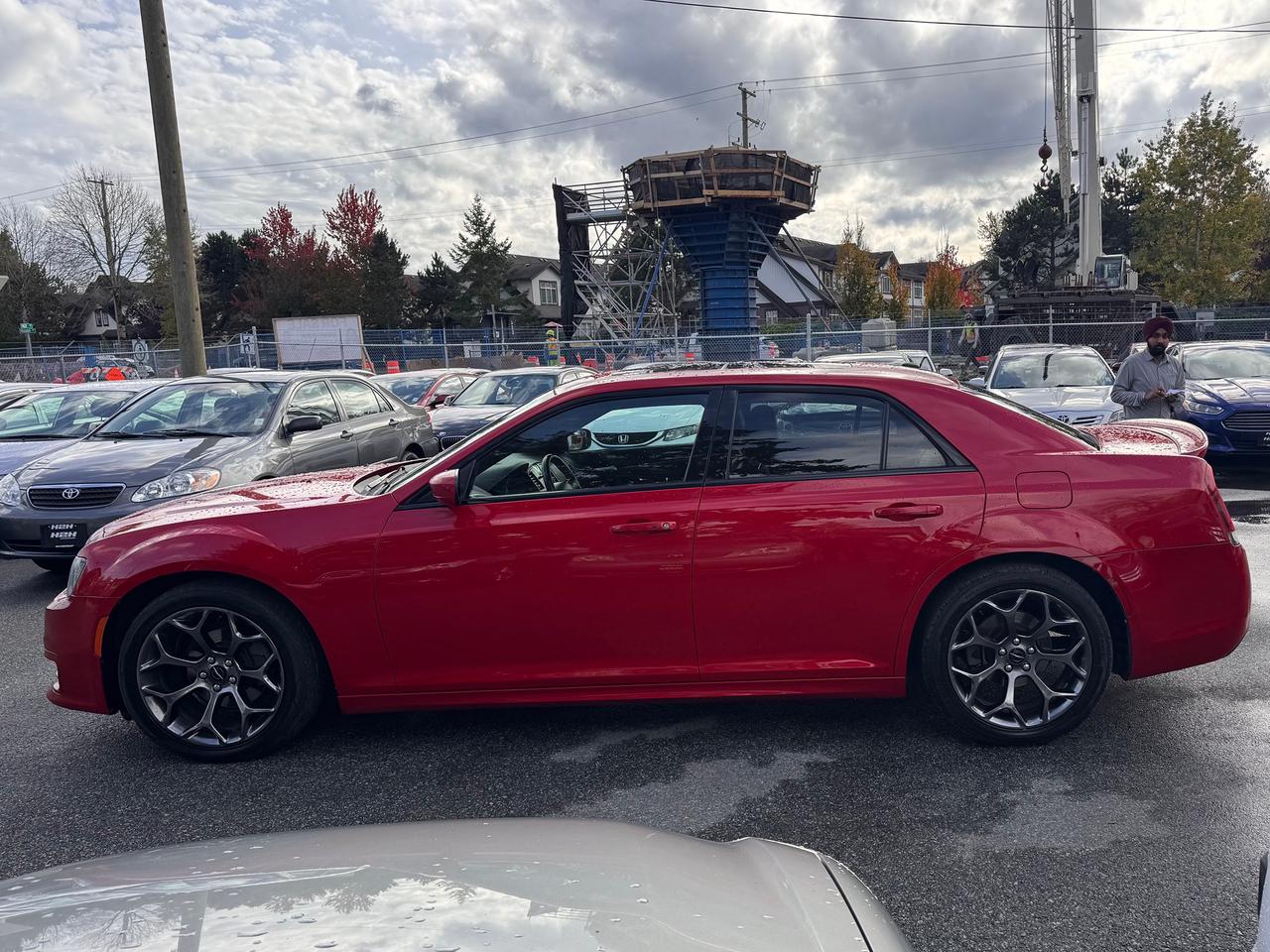 2017 Chrysler 300 300S FINANCING AVAILABLE Photo8