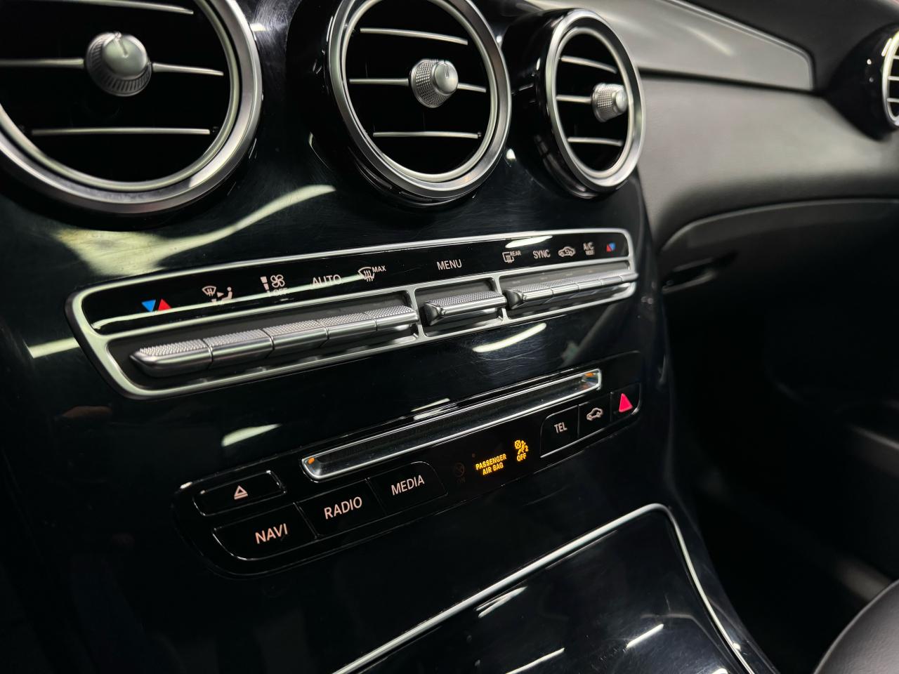 2017 Mercedes-Benz GLC43 GLC43 AMG|NAV|360CAM|BSM|PANO ROOF| - Photo #20