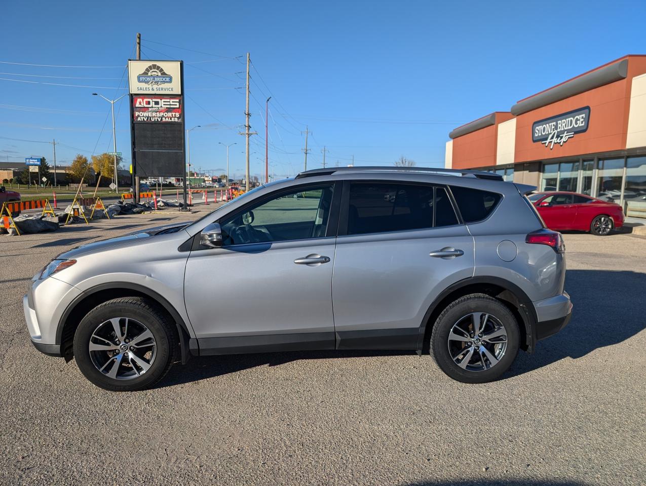2018 Toyota RAV4 LE | ONE OWNER | NO ACCIDENTS - Photo #7