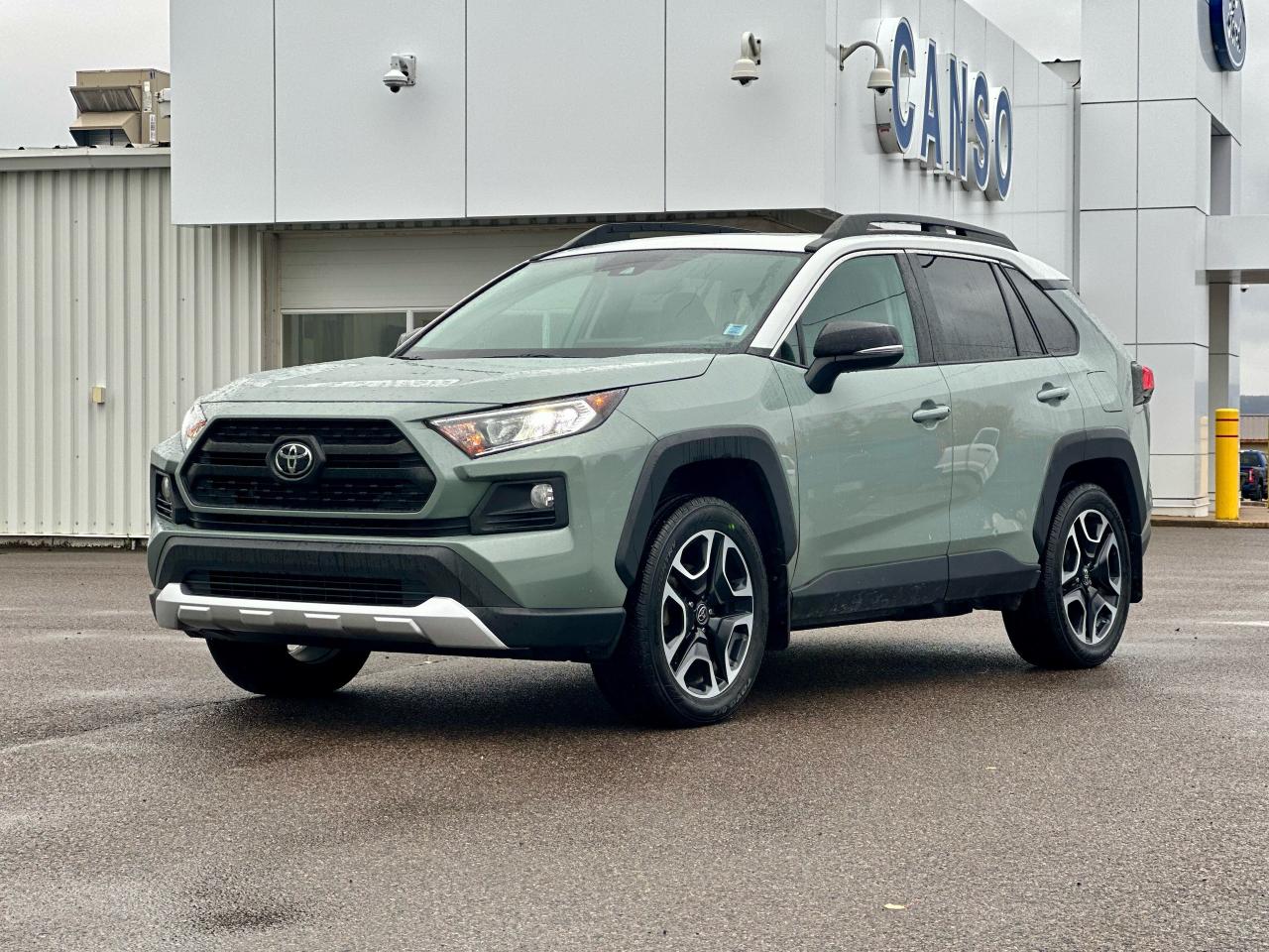 2021 Toyota RAV4 TRAIL 4X4 W/ TWO SETS OF TIRES/RIMS Photo2