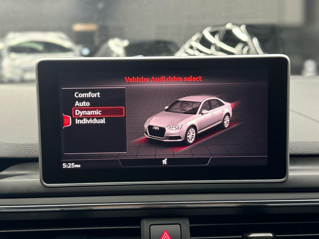 2017 Audi A4 S-LINE|NAV|BACKUP|CARPLAY|SUNROOF|DRIVE SELECT| - Photo #18