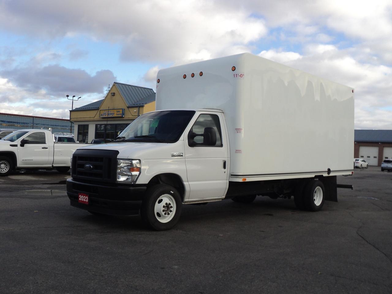 Used 2023 Ford E-Series Cutaway E-450 CubeVan 7.3L8cylGas DRW 176