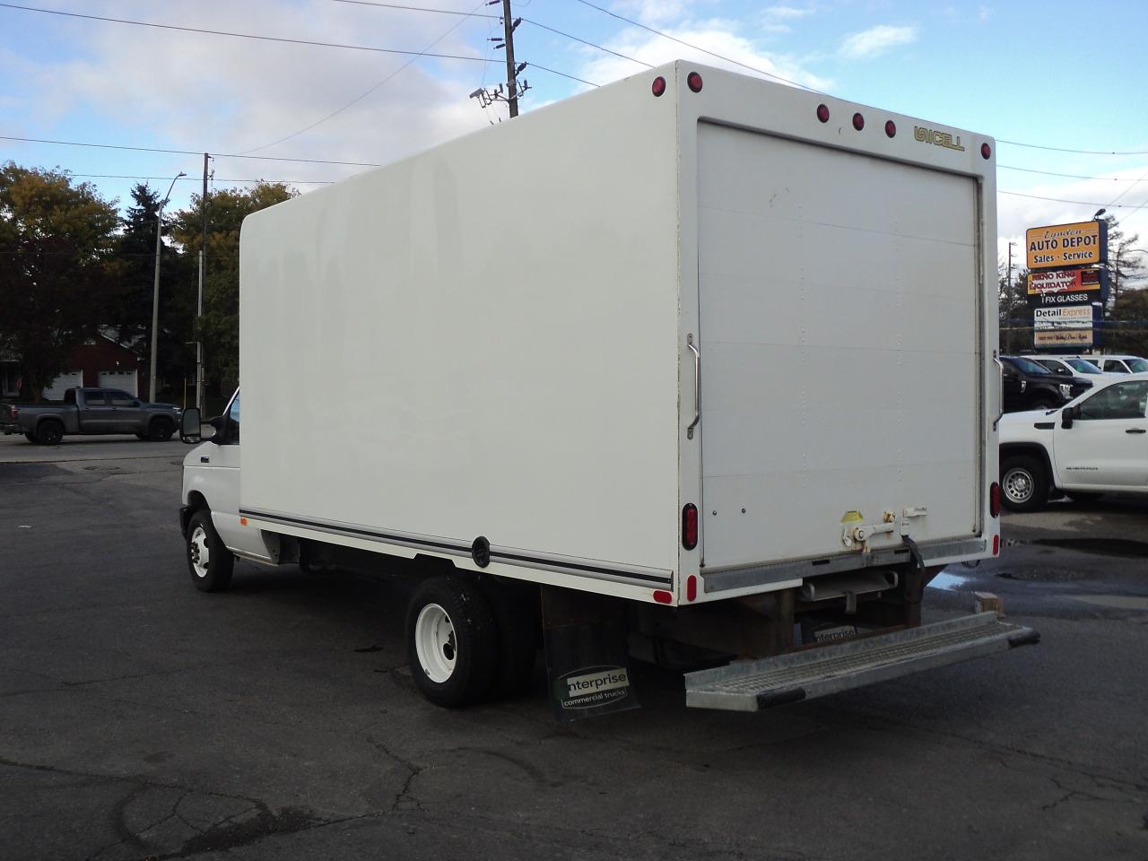 2023 Ford E-Series Cutaway E-450 CubeVan 7.3L8cylGas DRW 176" WB - Photo #6