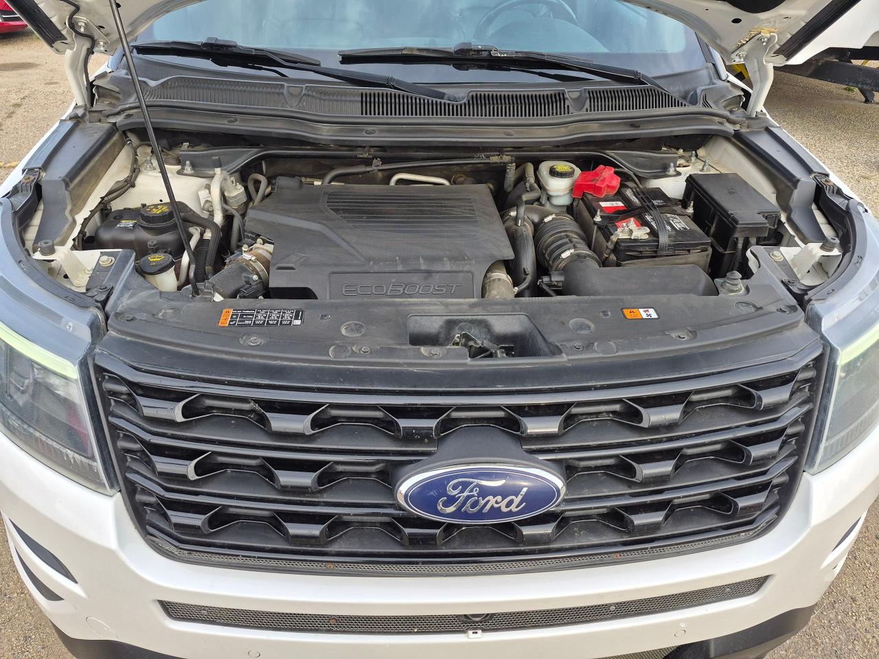 2016 Ford Explorer Sport 4x4 Leather, Sunroof, Remote, BU Cam Nav - Photo #4