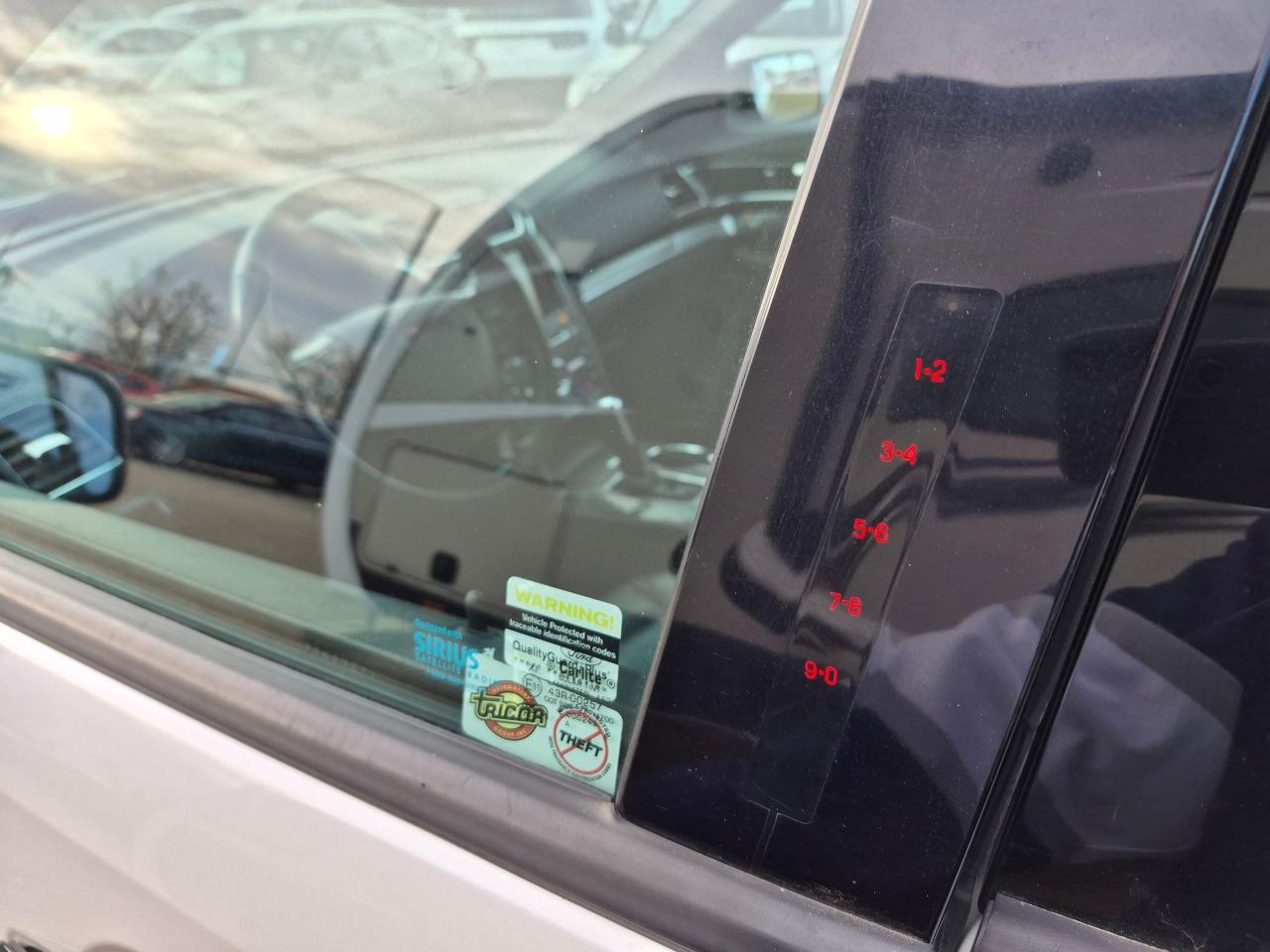 2016 Ford Explorer Sport 4x4 Leather, Sunroof, Remote, BU Cam Nav - Photo #10