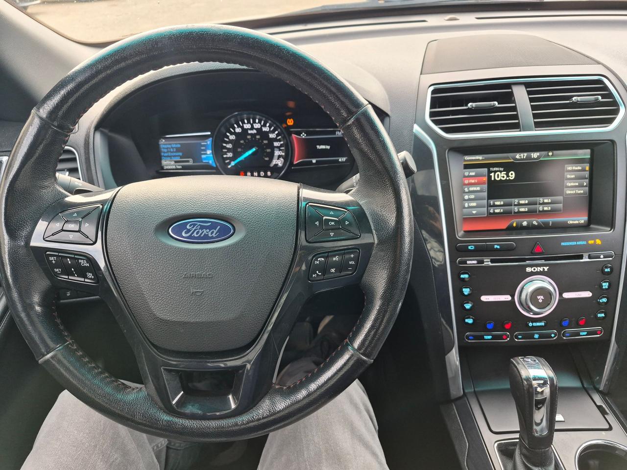 2016 Ford Explorer Sport 4x4 Leather, Sunroof, Remote, BU Cam Nav - Photo #13