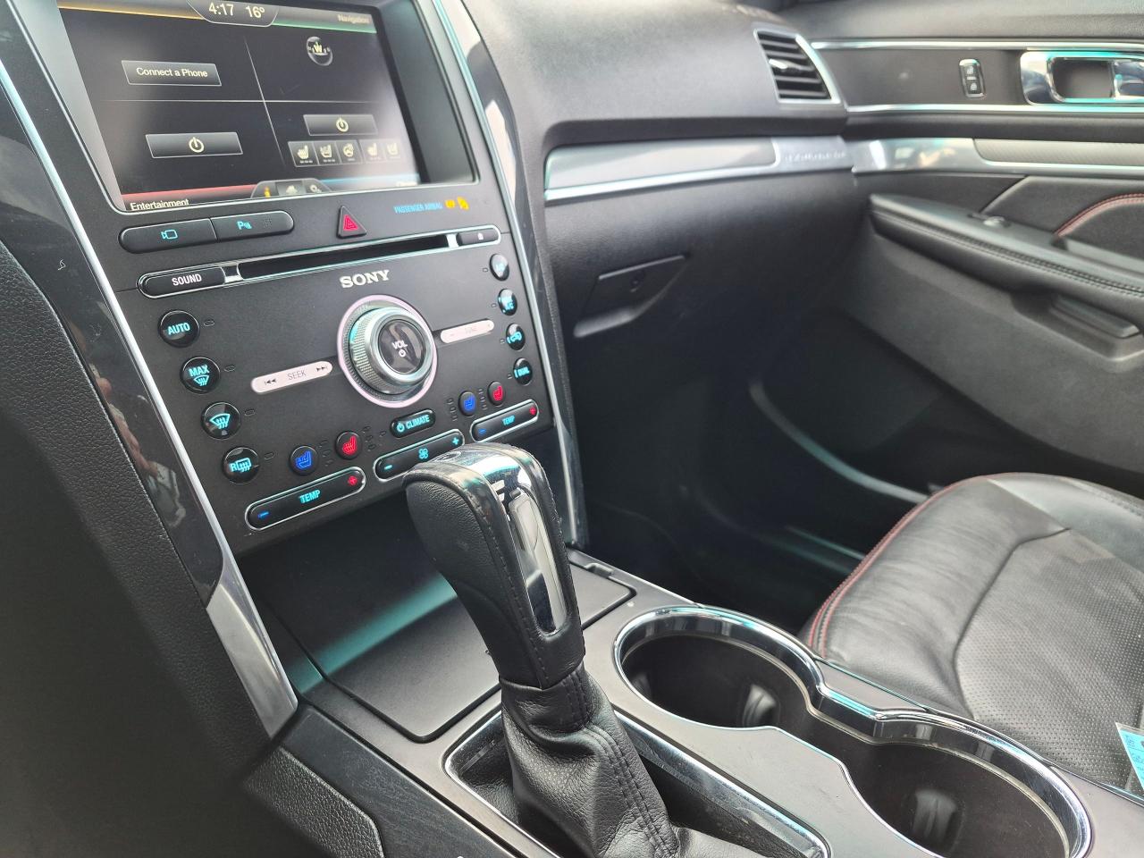 2016 Ford Explorer Sport 4x4 Leather, Sunroof, Remote, BU Cam Nav - Photo #21