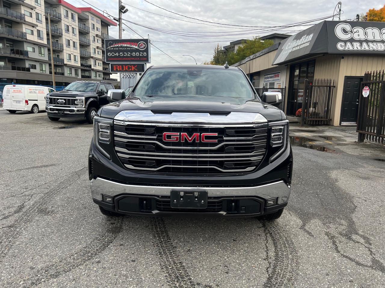 2025 GMC Sierra 1500 4WD Crew Cab 157" SLT Photo2