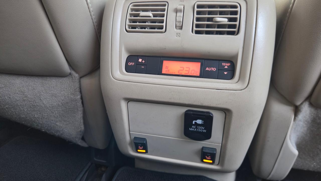 2016 Nissan Pathfinder SL PREMIUM - Photo #10