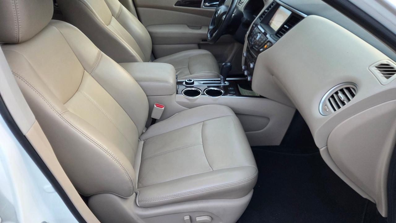 2016 Nissan Pathfinder SL PREMIUM - Photo #8