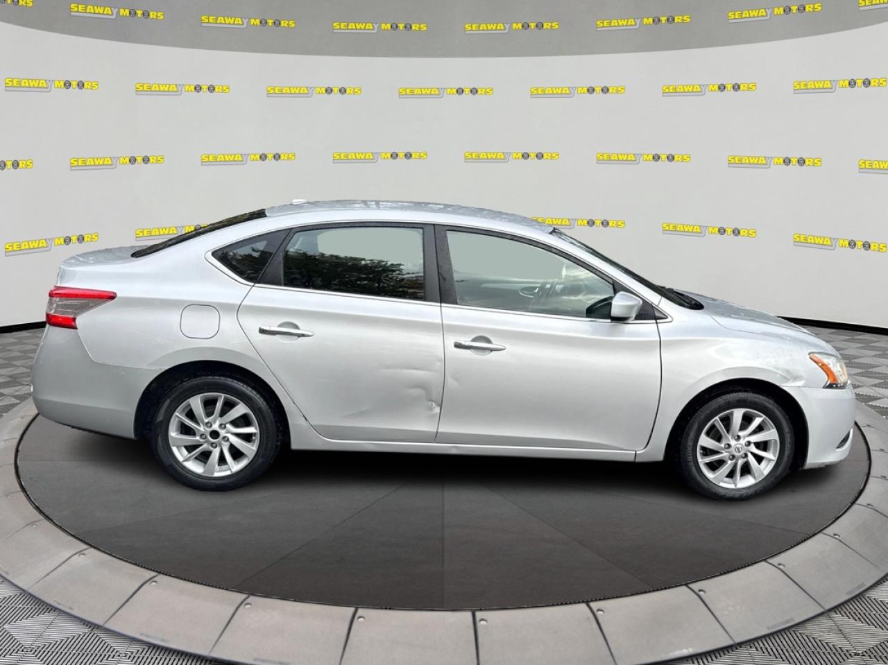 2015 Nissan Sentra  - Photo #2