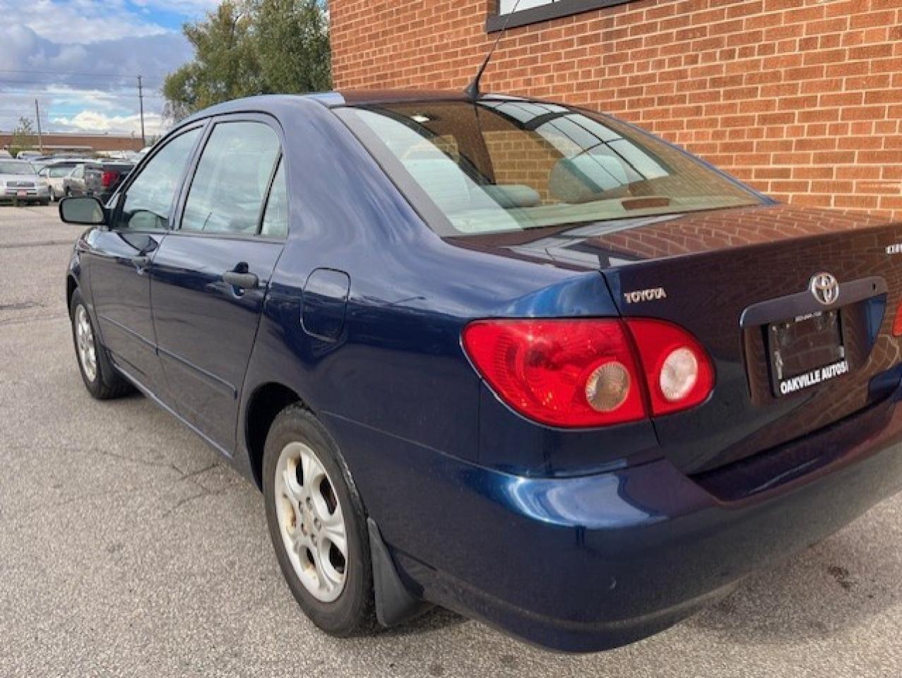 2008 Toyota Corolla 4dr Sdn Auto SE Photo