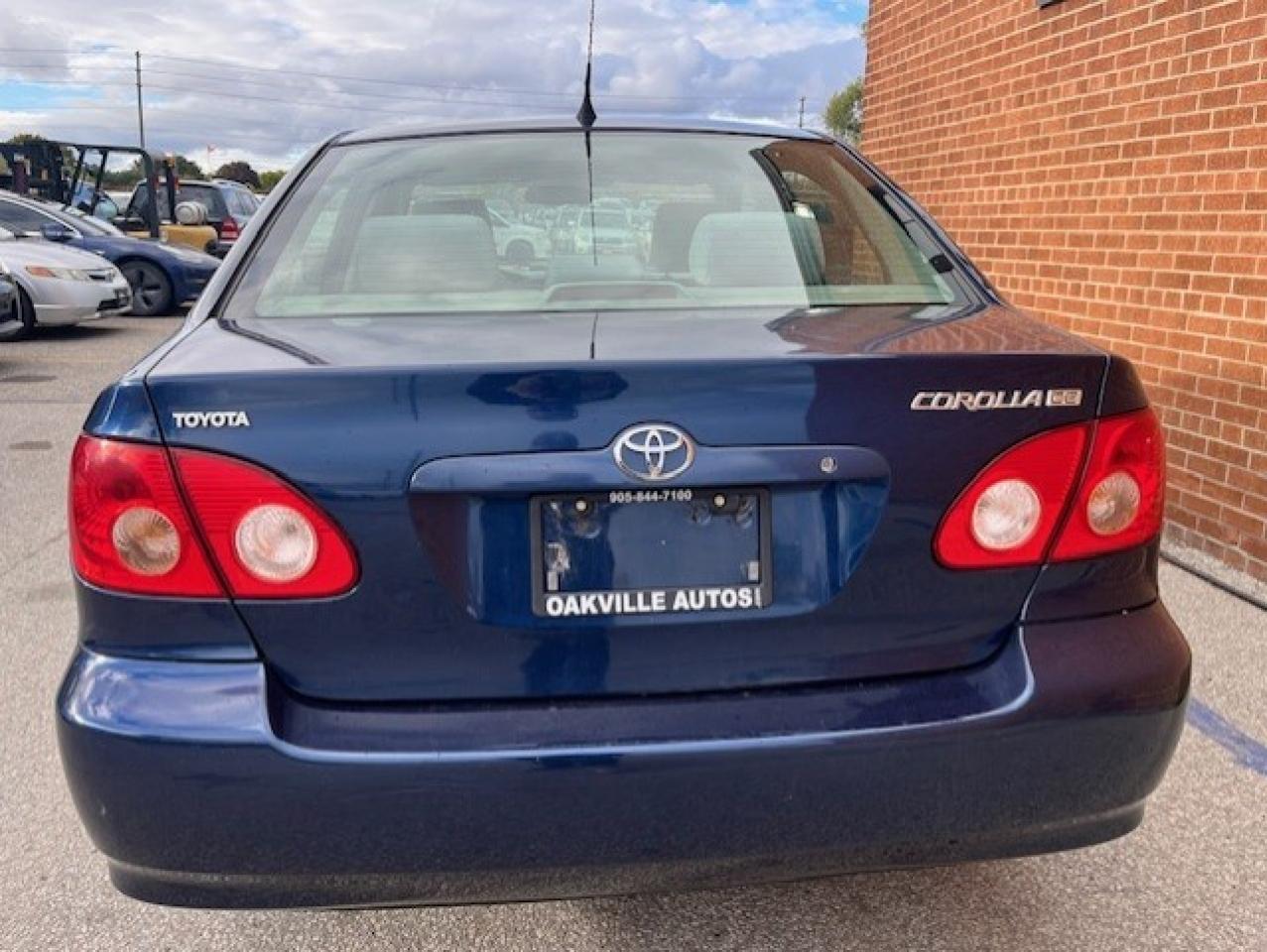 2008 Toyota Corolla 4dr Sdn Auto SE Photo