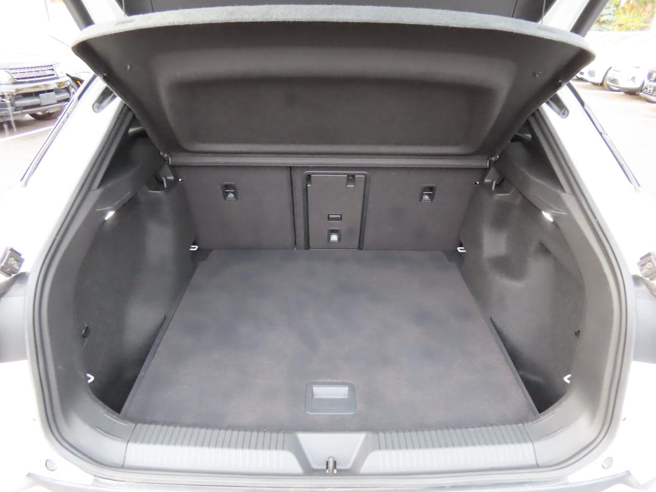 2024 Volkswagen ID.4 S - Blind Spot Monitor - Navigation System !! Photo