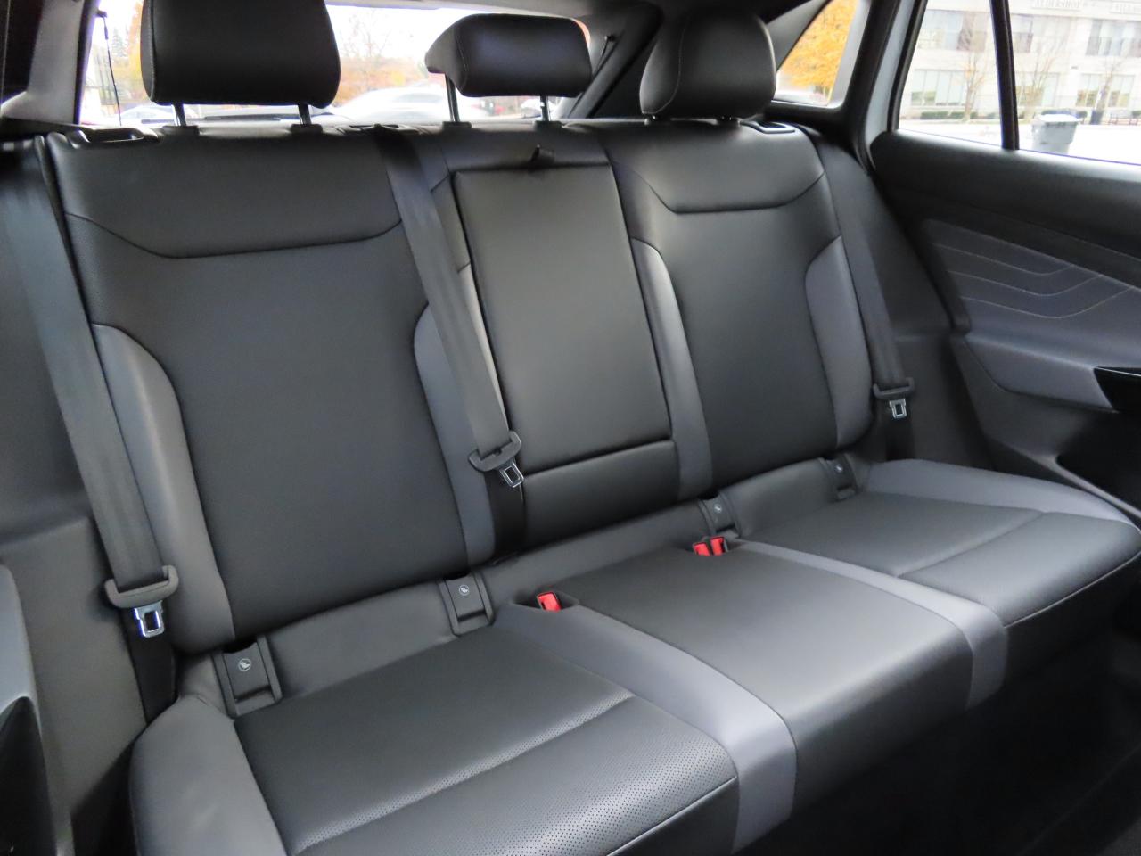 2024 Volkswagen ID.4 S - Blind Spot Monitor - Navigation System !! Photo