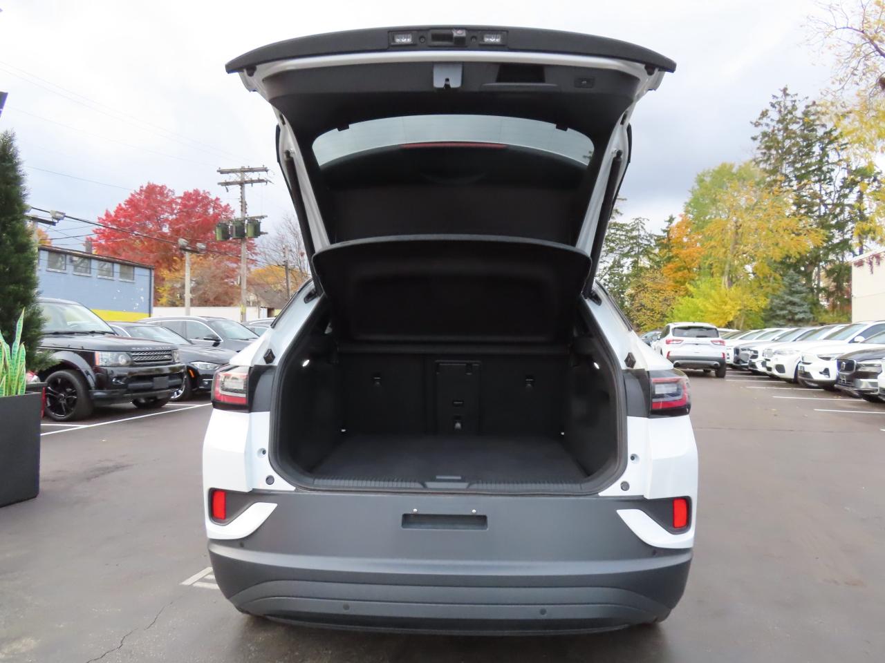 2024 Volkswagen ID.4 S - Blind Spot Monitor - Navigation System !! Photo