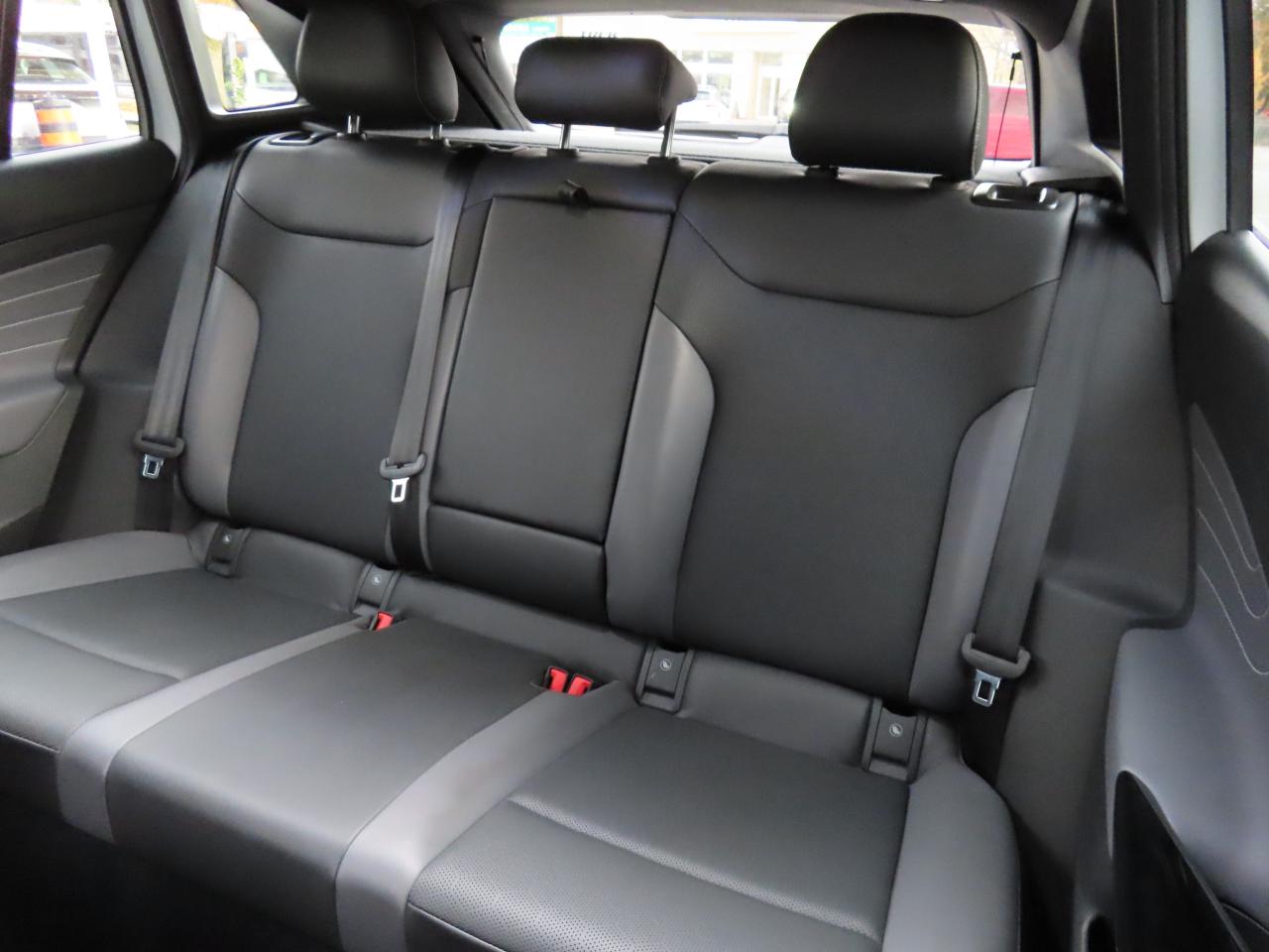 2024 Volkswagen ID.4 S - Blind Spot Monitor - Navigation System !! Photo