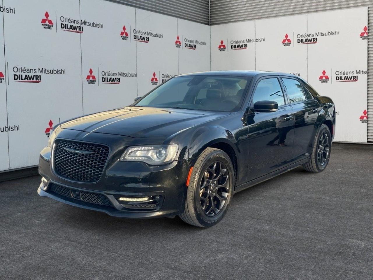 Used 2023 Chrysler 300 300 Touring L AWD for sale in Orléans, ON