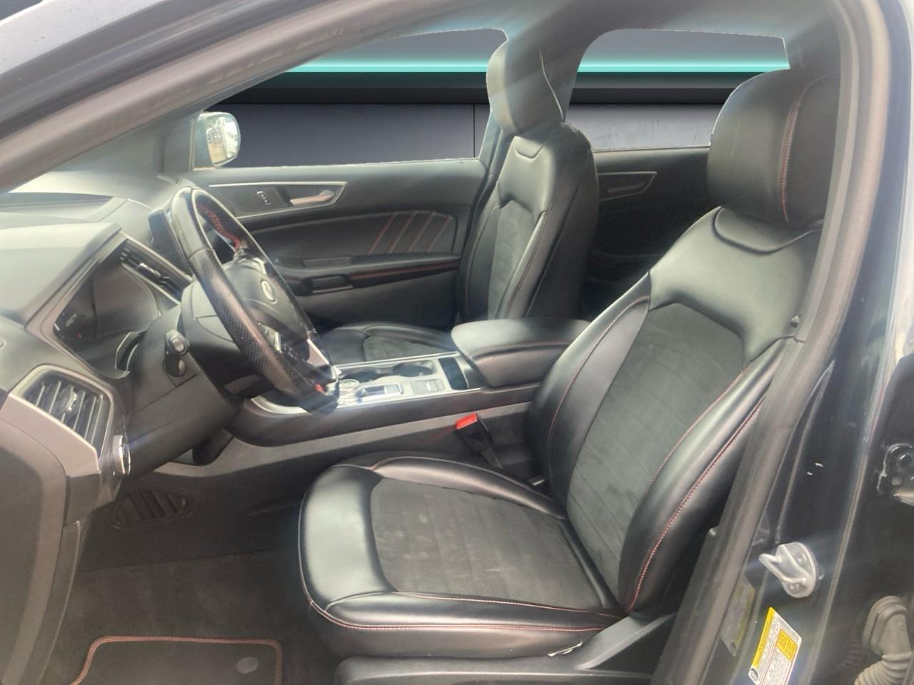 2022 Ford Edge ST Line Photo