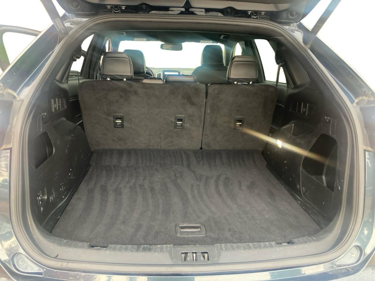 2022 Ford Edge ST Line Photo