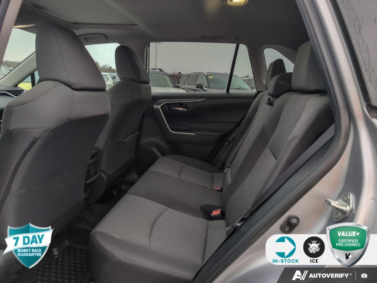 2022 Toyota RAV4 XLE 2.5L | MOONROOF | HEATED SEATS Photo