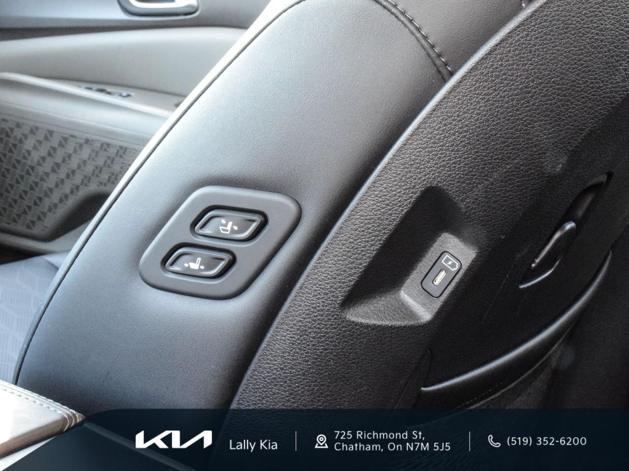 2025 Kia Carnival EX Kia Exec Unit | Qualifies for New Incentives Photo