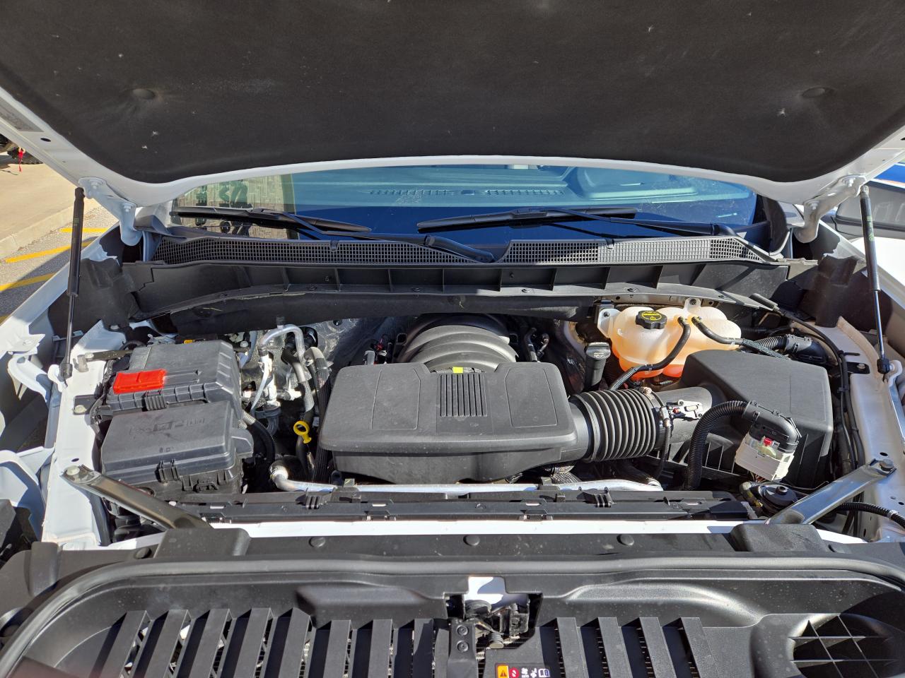 2025 Chevrolet Silverado 1500 LT Photo