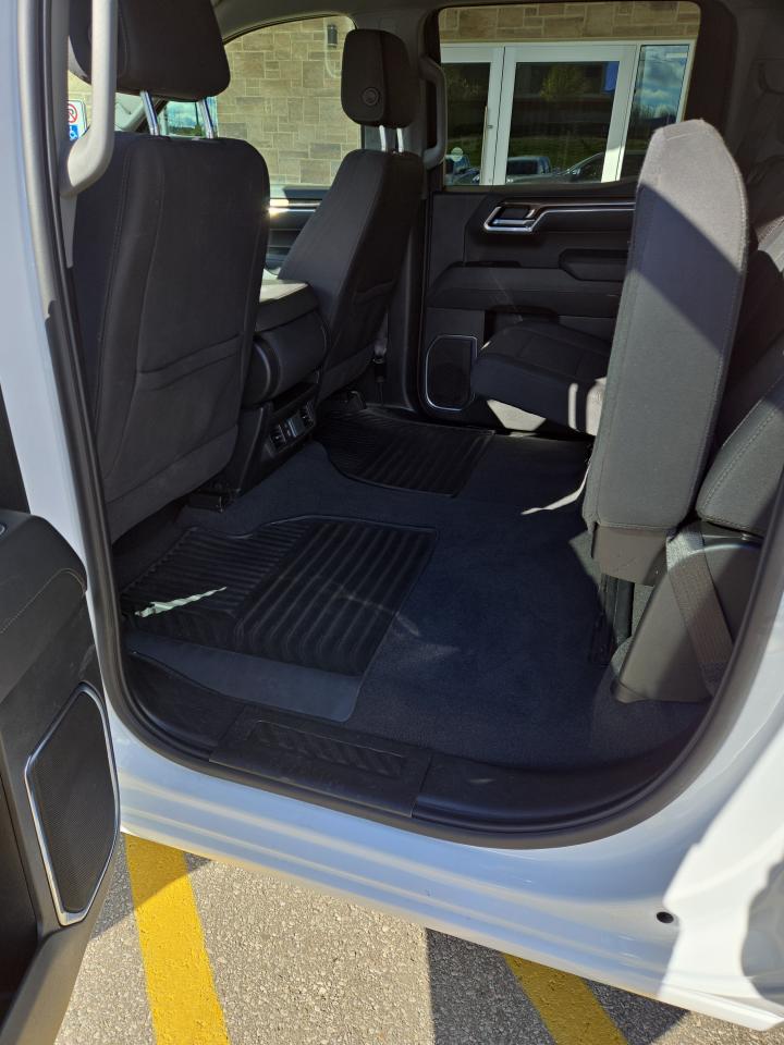 2025 Chevrolet Silverado 1500 LT Photo