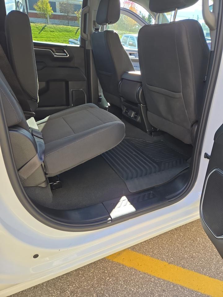 2025 Chevrolet Silverado 1500 LT Photo