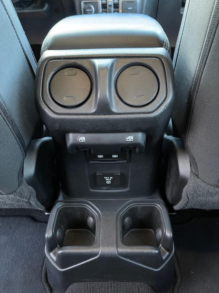 2023 Jeep Wrangler Sahara Photo