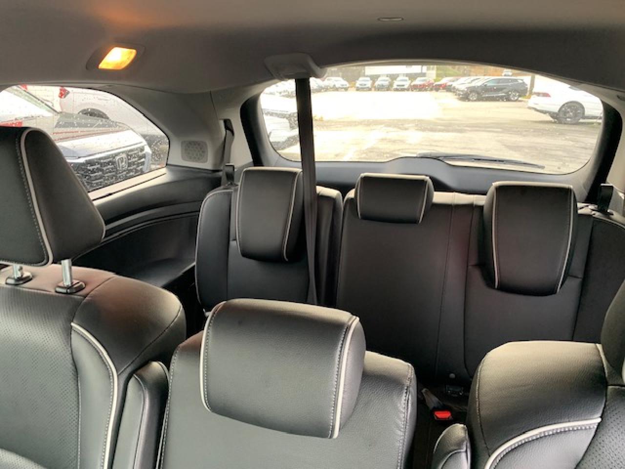 2022 Honda Odyssey Touring Photo
