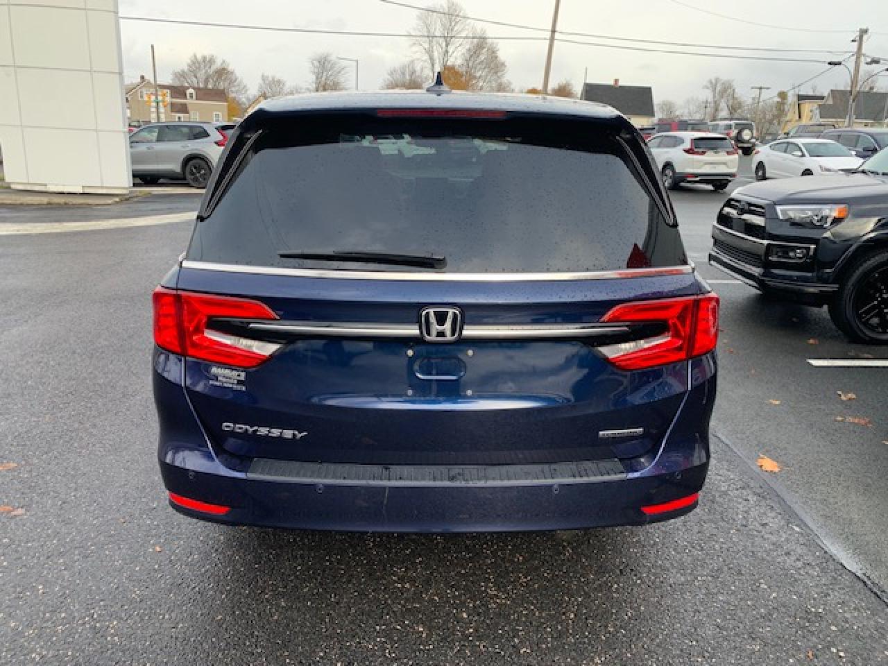 2022 Honda Odyssey Touring Photo