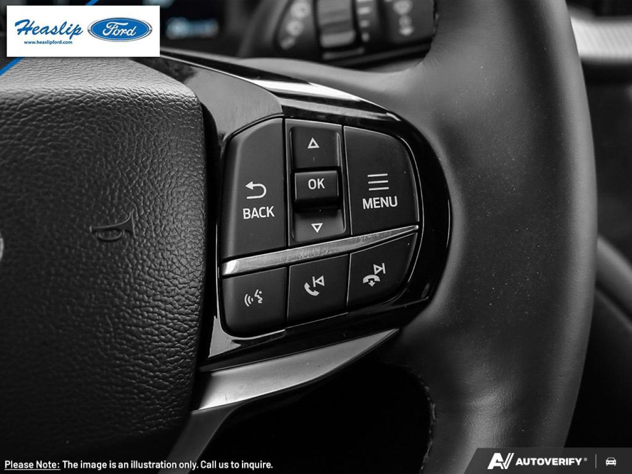 2025 Ford Explorer Platinum Photo