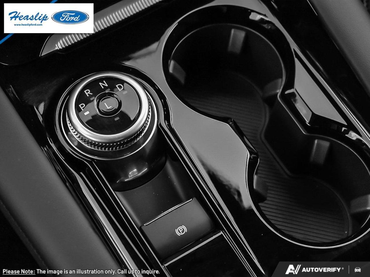 2025 Ford Explorer Platinum Photo