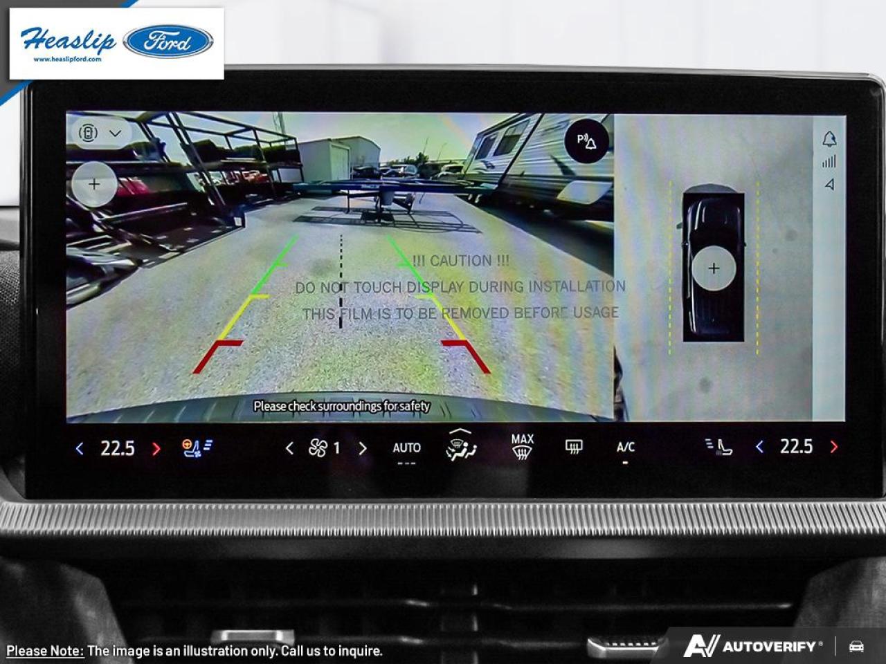 2025 Ford Explorer Platinum Photo