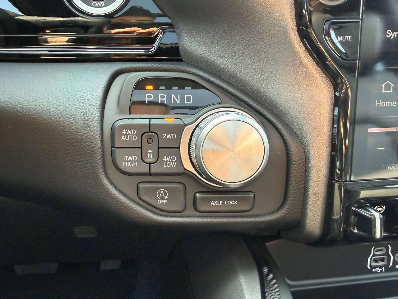 2026 RAM 1500 SPORT 4x4 Photo